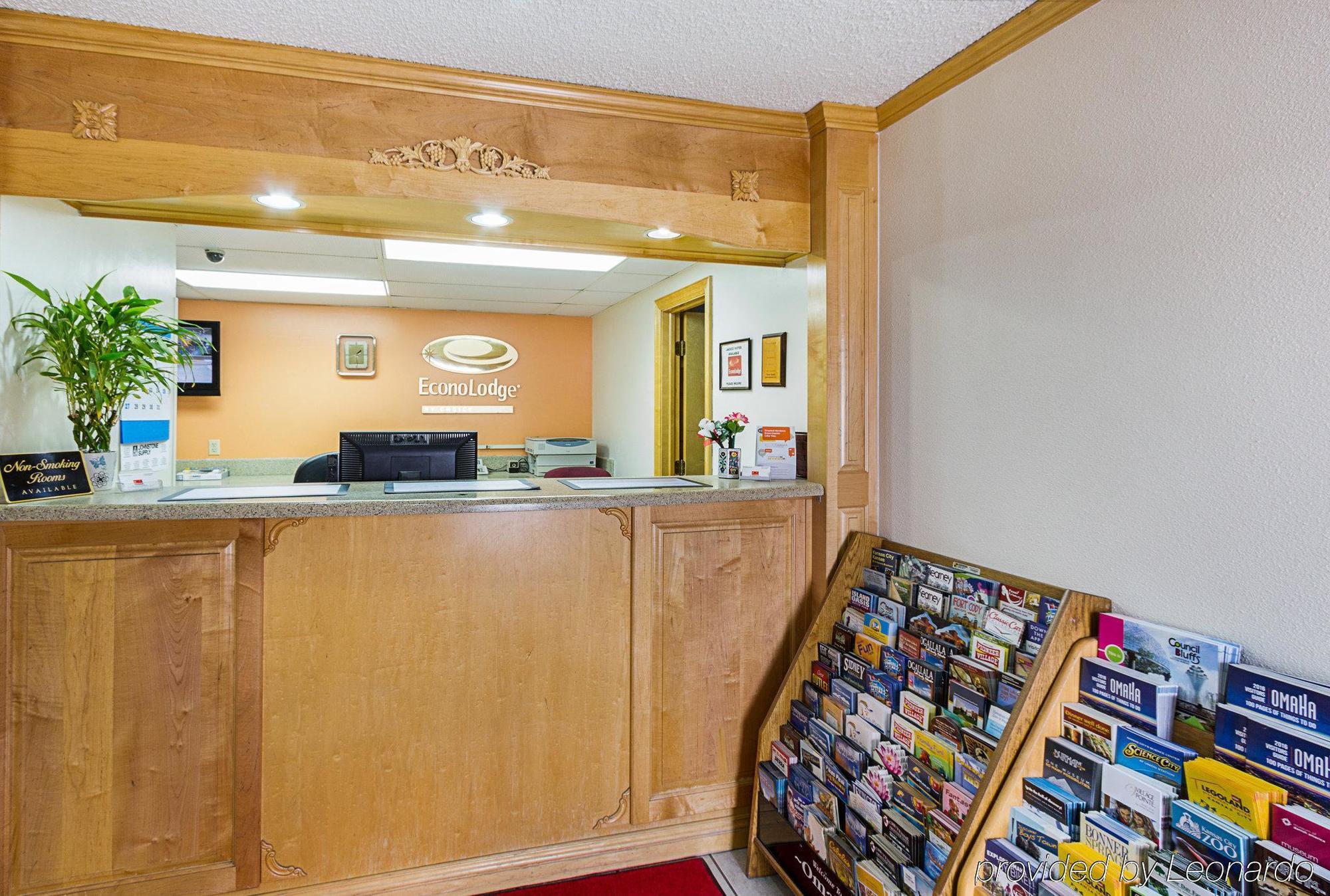 Rodeway Inn West Dodge Омаха Экстерьер фото