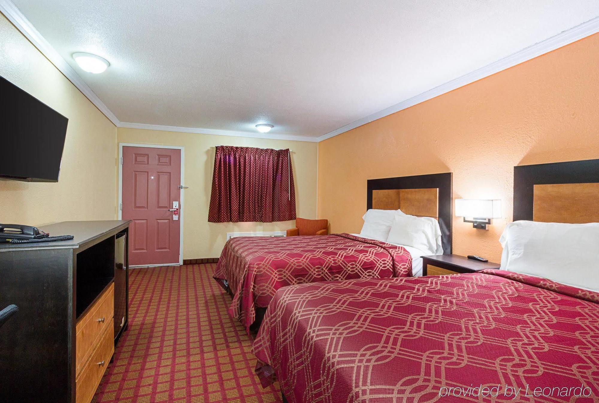 Rodeway Inn West Dodge Омаха Экстерьер фото
